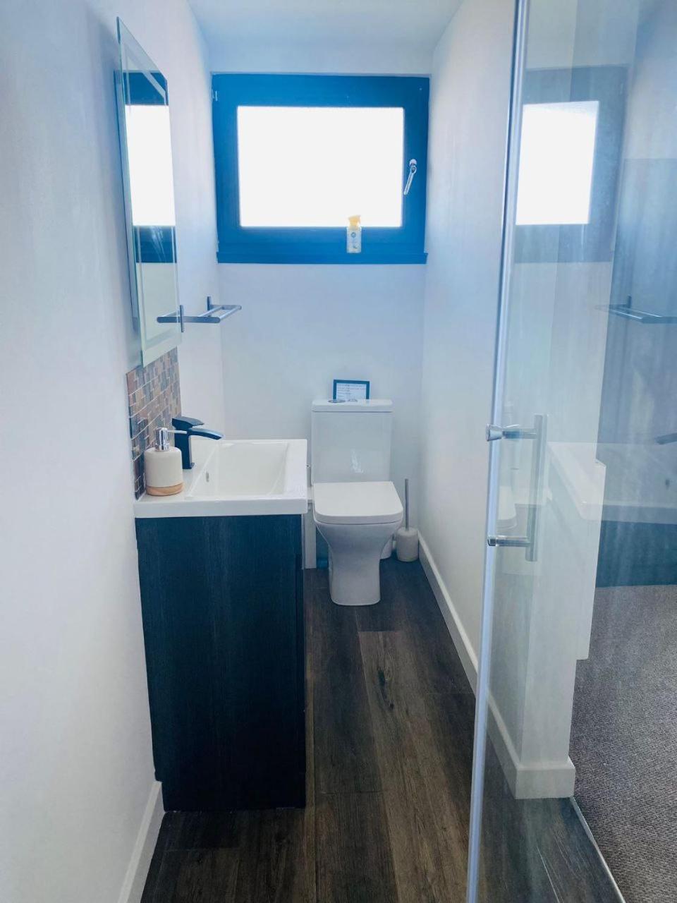 Luxury Beach Front Rooms- Pma Kirkcaldy Luaran gambar